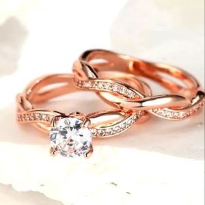 NWOT 18k rose gold plated CZ wedding band engagement ring set size 6